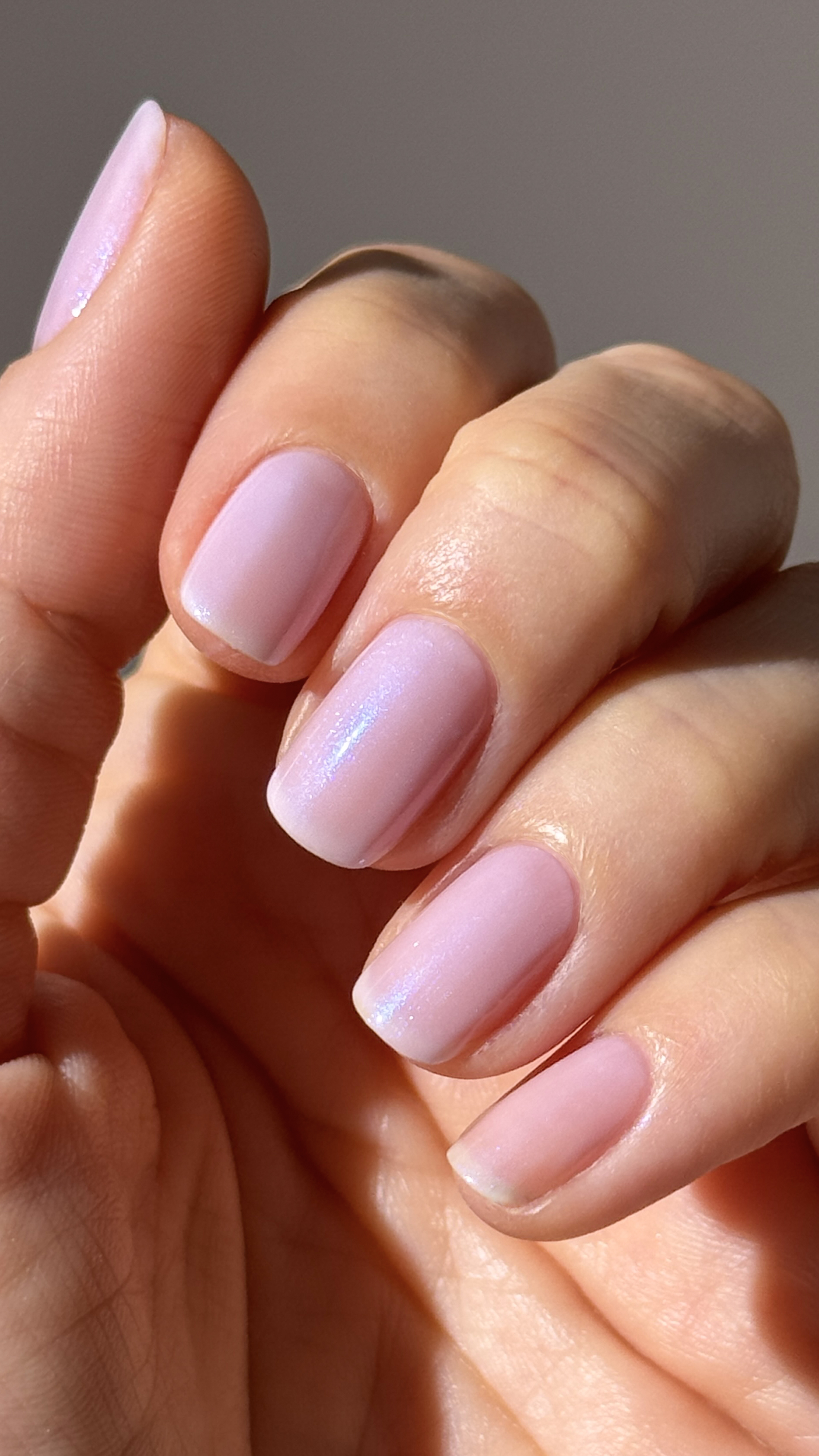 LONDONTOWN KUR ILLUMINATING NAIL CONCEALER LAVENDER
