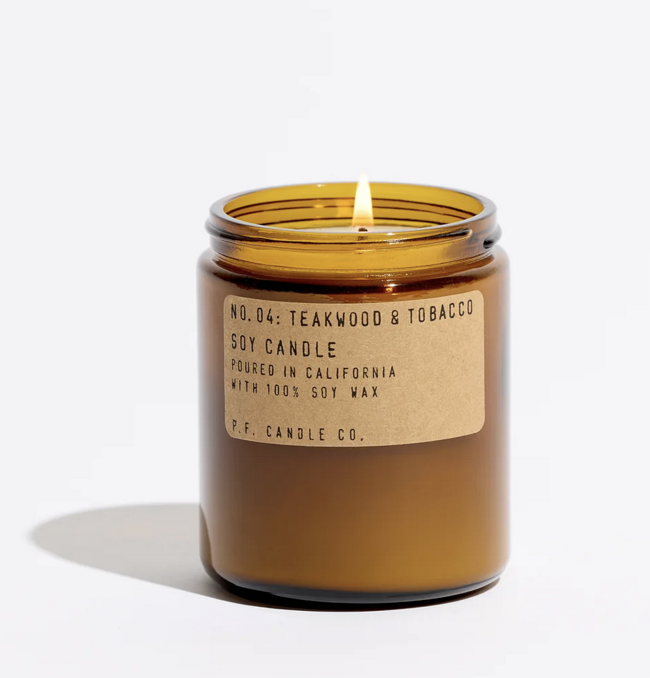 P.F. CANDLE & CO. NO.04 TEAKWOOD & TOBACCO