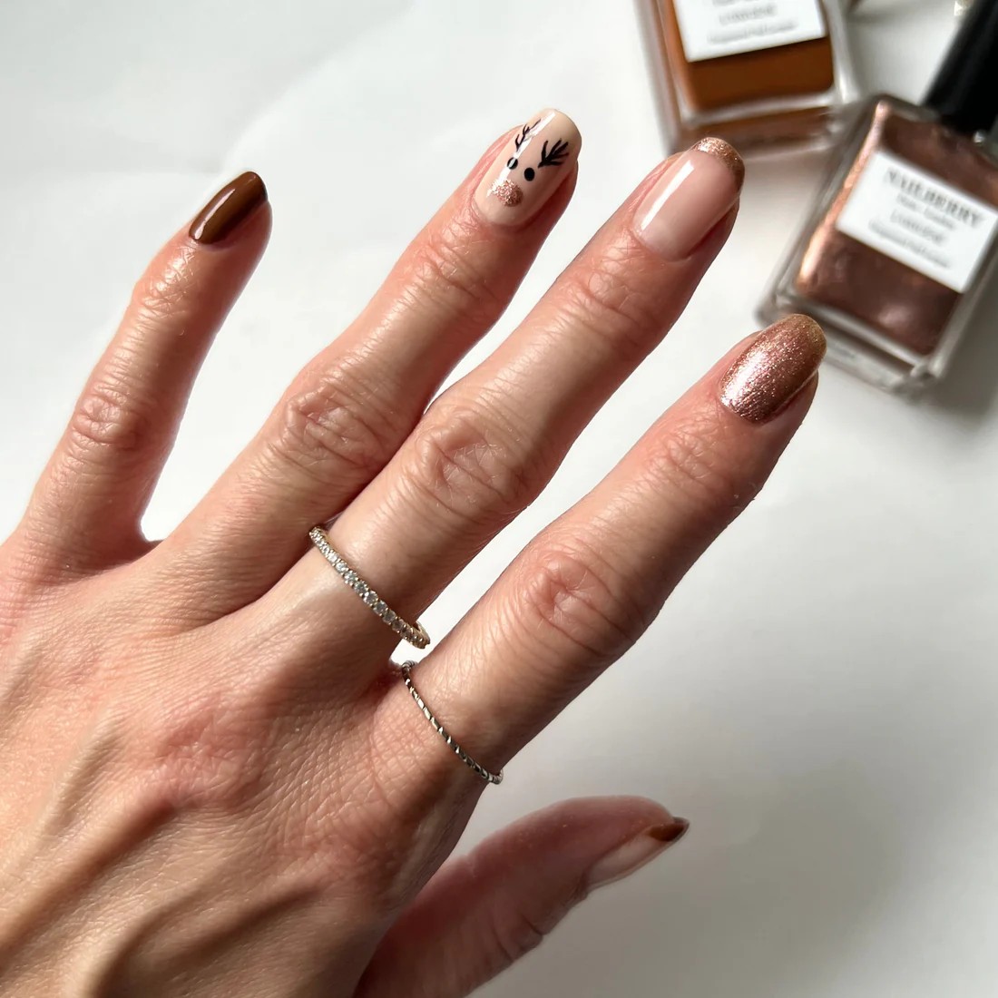 NAILBERRY NAIL LACQUER RING A POSIE - OXY ROSÉ GOLD