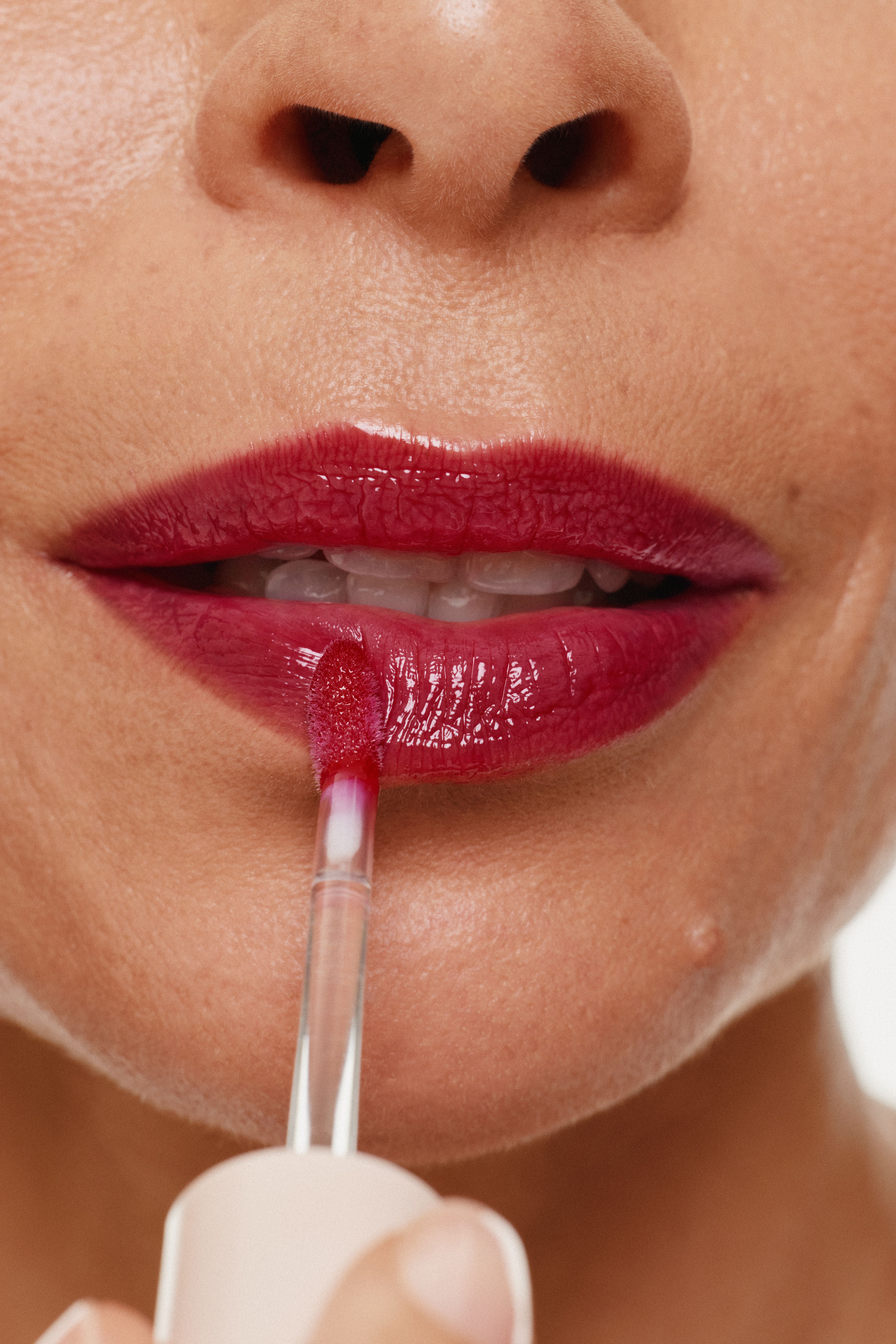 ILIA BEAUTY OVERGLAZE HYDRATING LIP GLOSS STUDIO