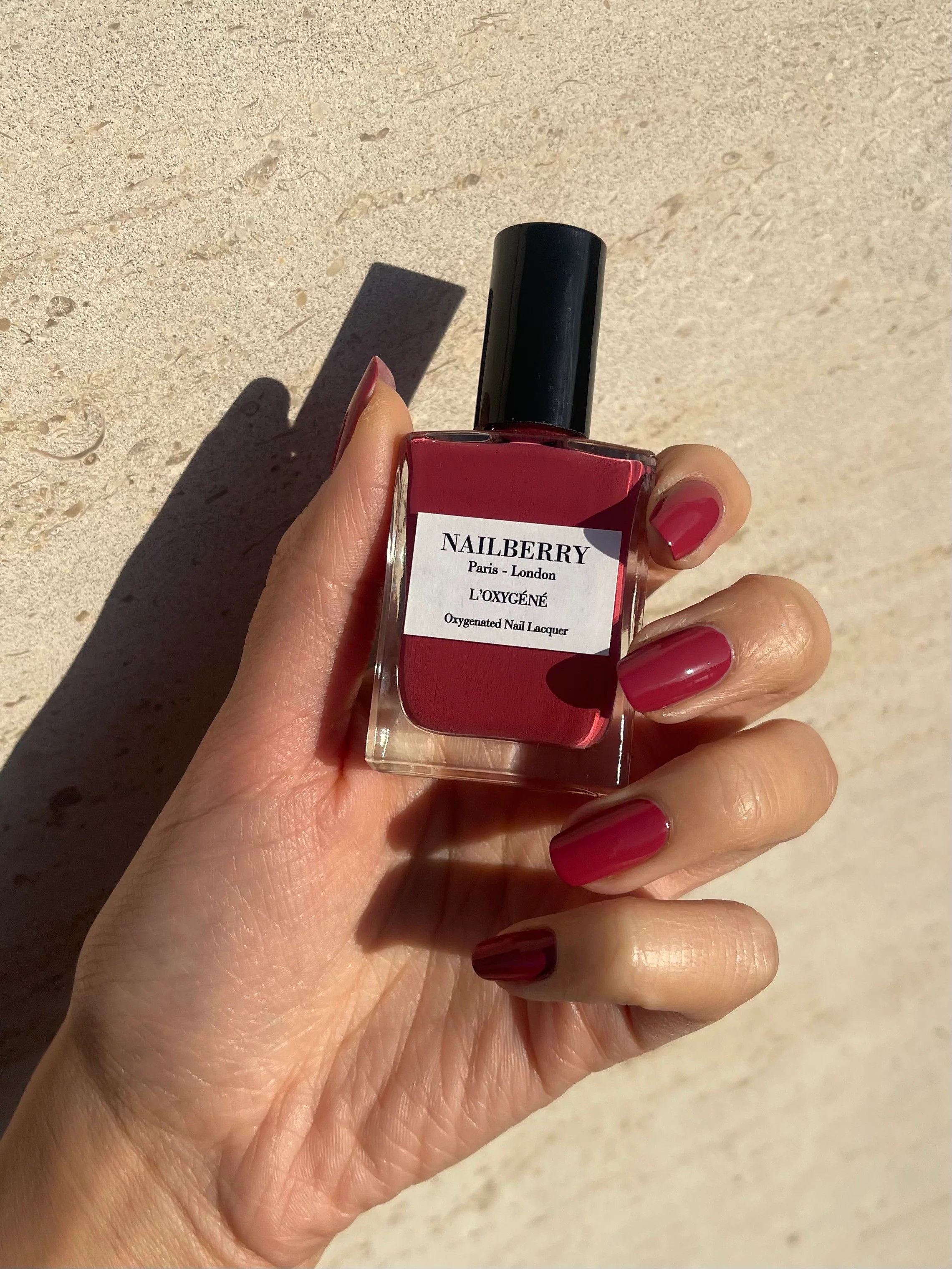 NAILBERRY NAIL LACQUER HIPPIE CHIC - OXY BURGUNDY PINK