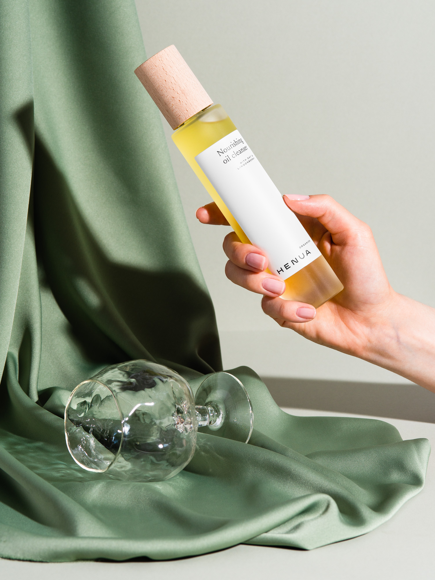 HENUA ORGANICS NOURISHING OIL CLEANSER