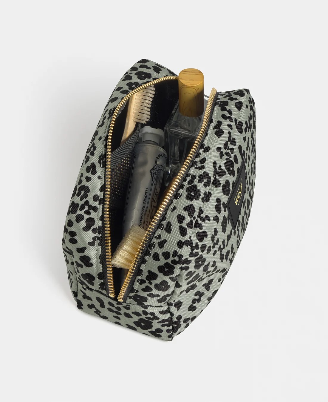 WOUF STEEL ROAR TOILETRY BAG