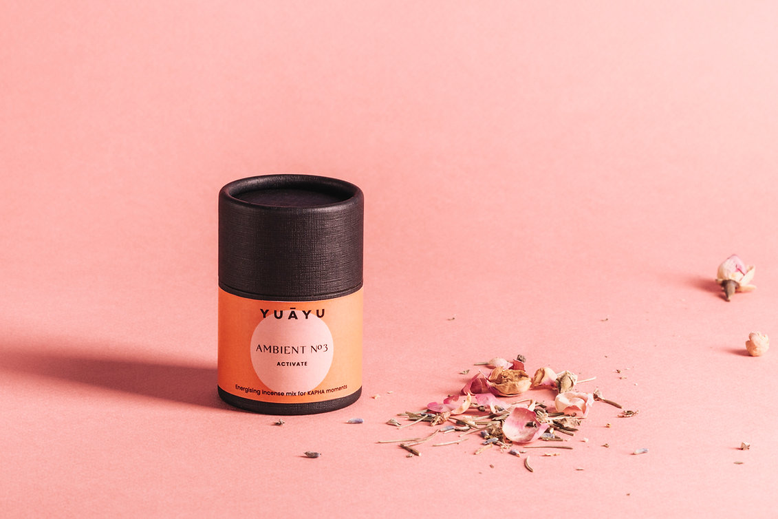  YUĀYU AMBIENT NO. 3 - AKTIVIERENDE RÄUCHERMISCHUNG FÜR KAPHA-MOMENTE