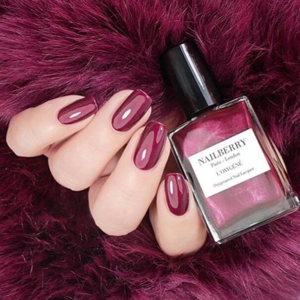 NAILBERRY NAIL LACQUER MYSTIQUE RED - OXY RED SPARKLING
